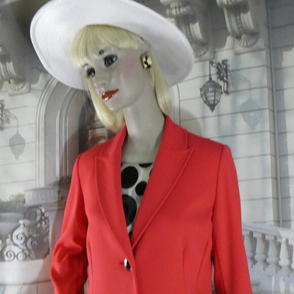 St. John 2-Pc Set Suit Sz 8 Coral Jacket Silver & Black Enamel Buttons Black Skt - Picture 8 of 10